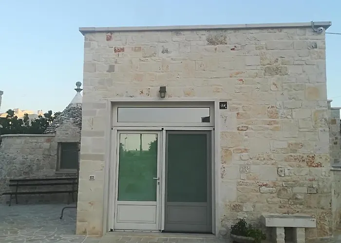 Séjour à la campagne Trulli Manuela 2 *